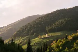 Kashmir in August 2027: What the Valley Is Like After Peak Season