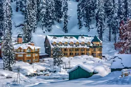 Alpather Lake Gulmarg: The Frozen Lake Above the Phase 2 Gondola That Most Visitors Miss