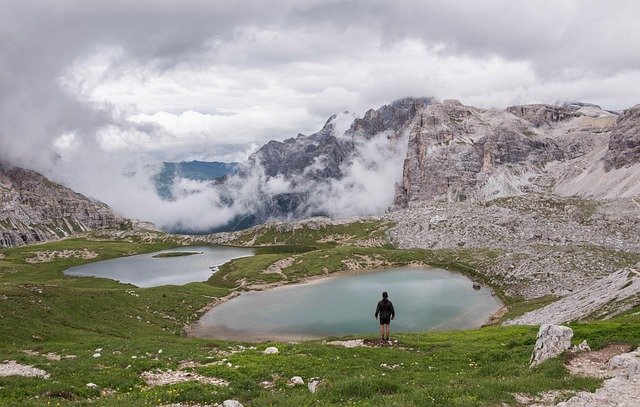 Traveling Kashmir Without a Package in August 2026: The Independent Travel Guide