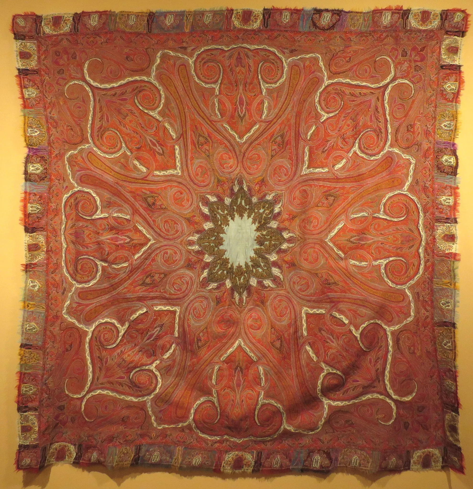 Mid-19th-century Kashmir shawl with paisley (boteh) medallion
